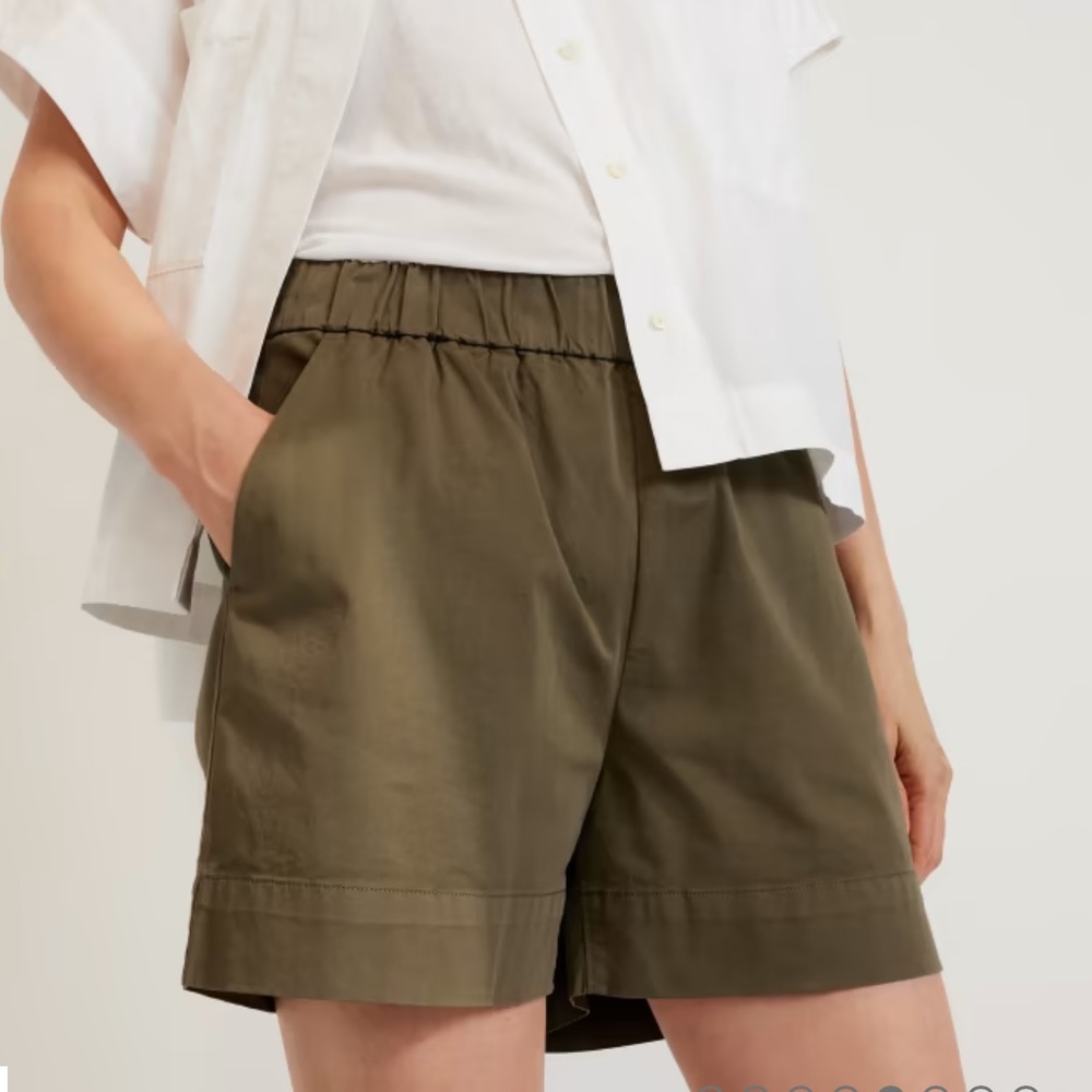 Everlane Easy Short Olive